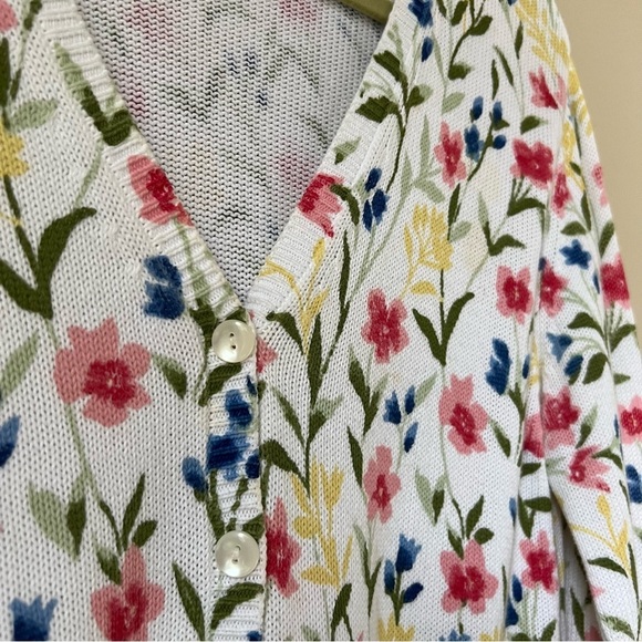 Talbots White Floral Button Up V-Neck Cotton Cardigan Sweater, size S - Picture 5 of 9